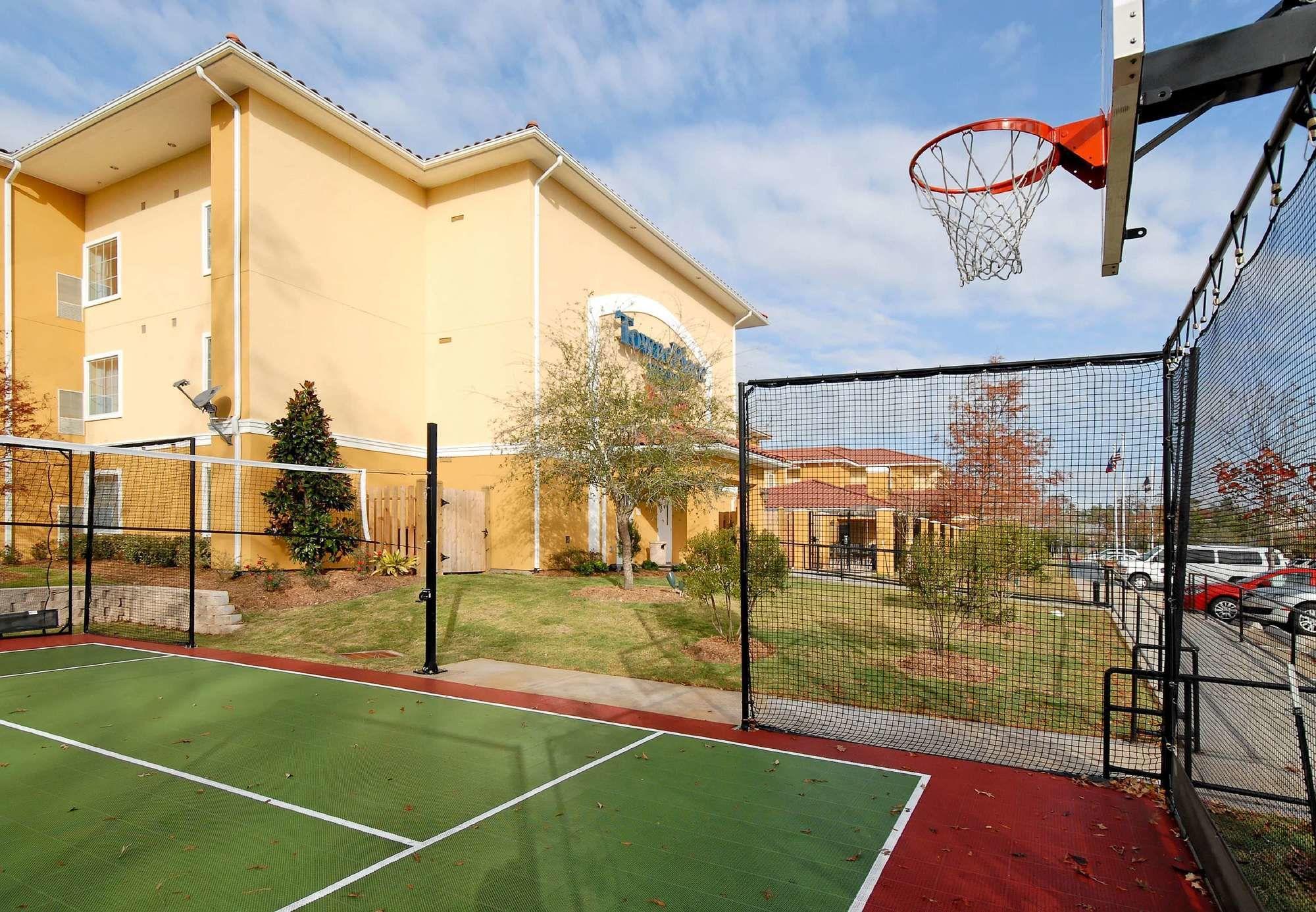 Towneplace Suites Houston North/Shenandoah Екстериор снимка