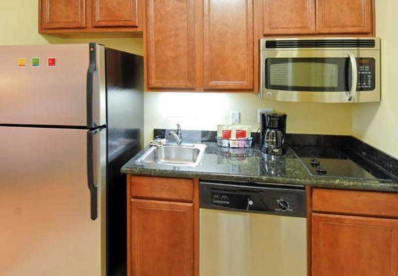 Towneplace Suites Houston North/Shenandoah Екстериор снимка